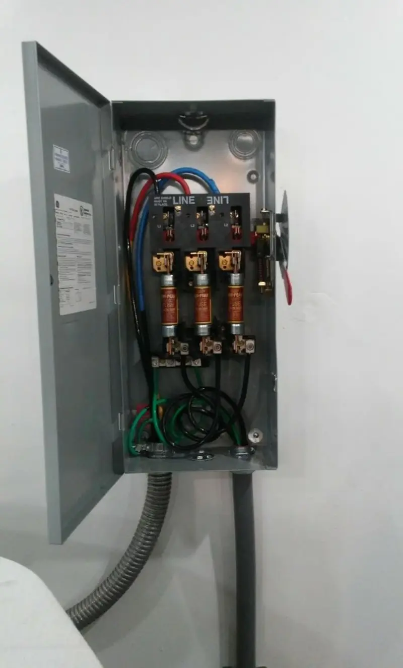 Three-phase disconnect switch installed for Electrical Wiring & Rewiring in Horizon City